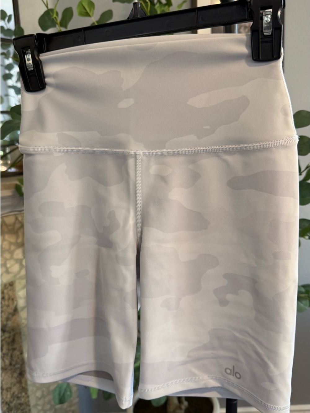 ALO Yoga Kids High-Waist Camo Bike Shorts in Light Gray